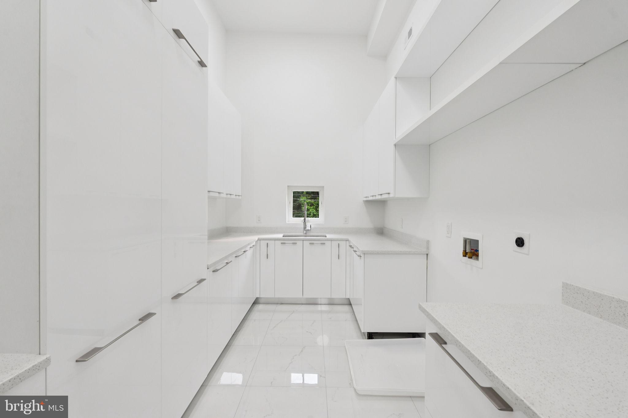 2209 HUNTER MILL ROAD