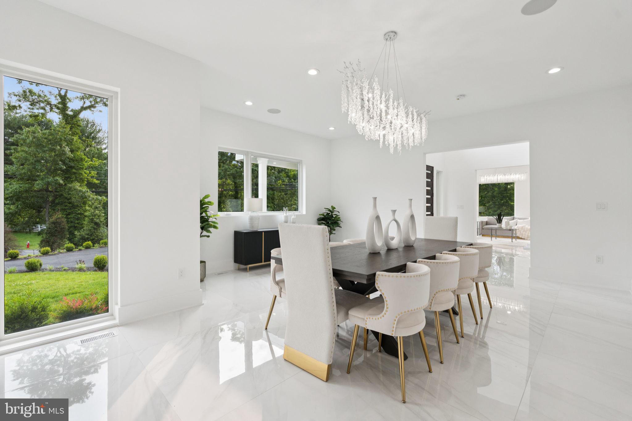 2209 HUNTER MILL ROAD