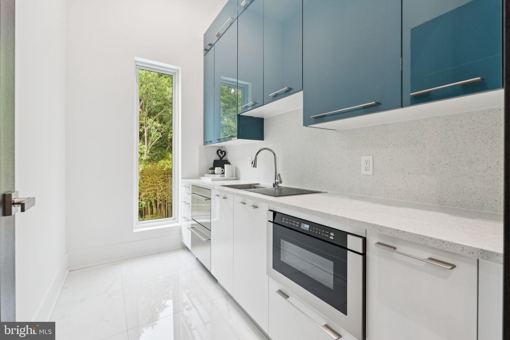 2209 HUNTER MILL ROAD