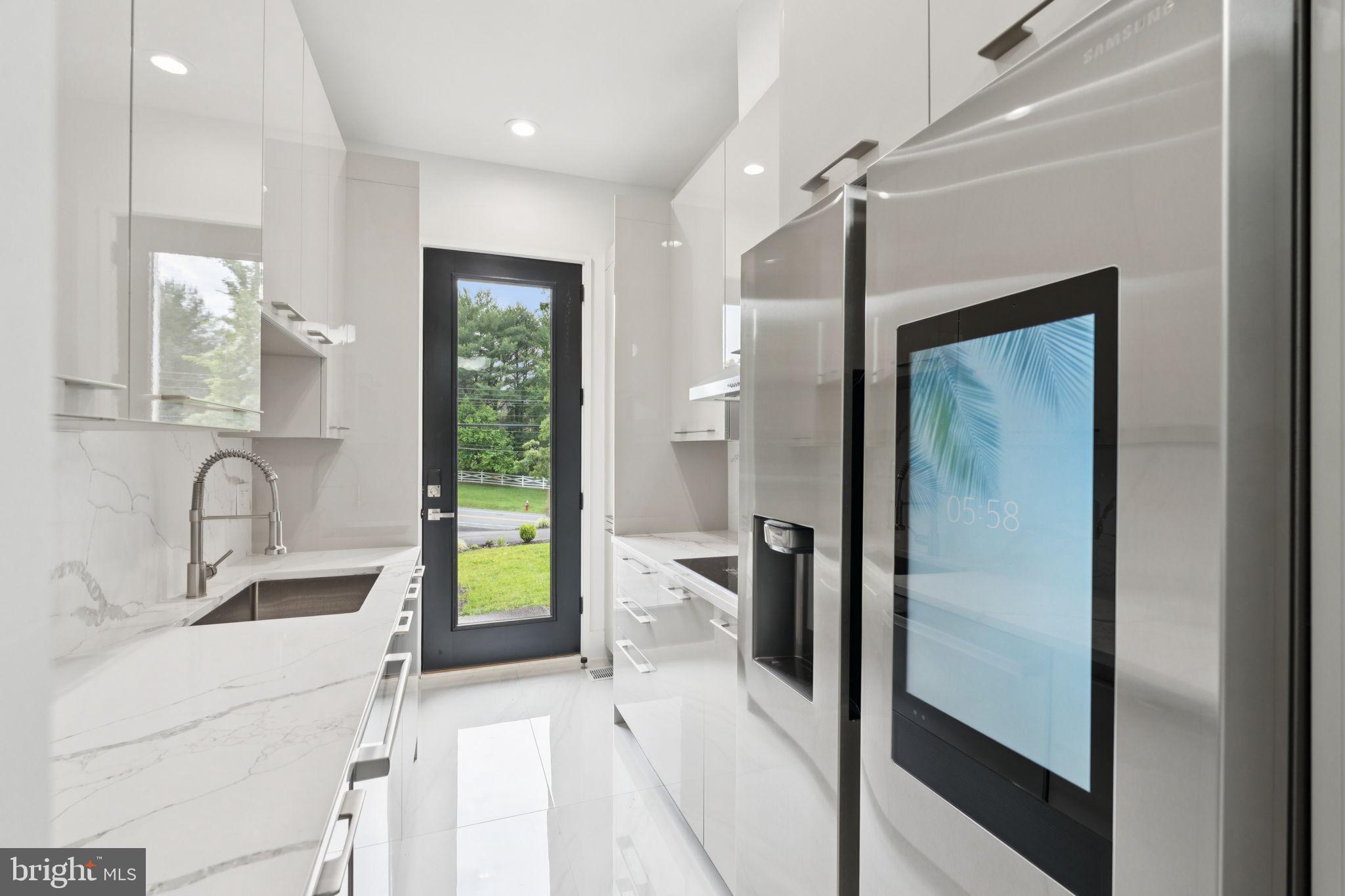 2209 HUNTER MILL ROAD