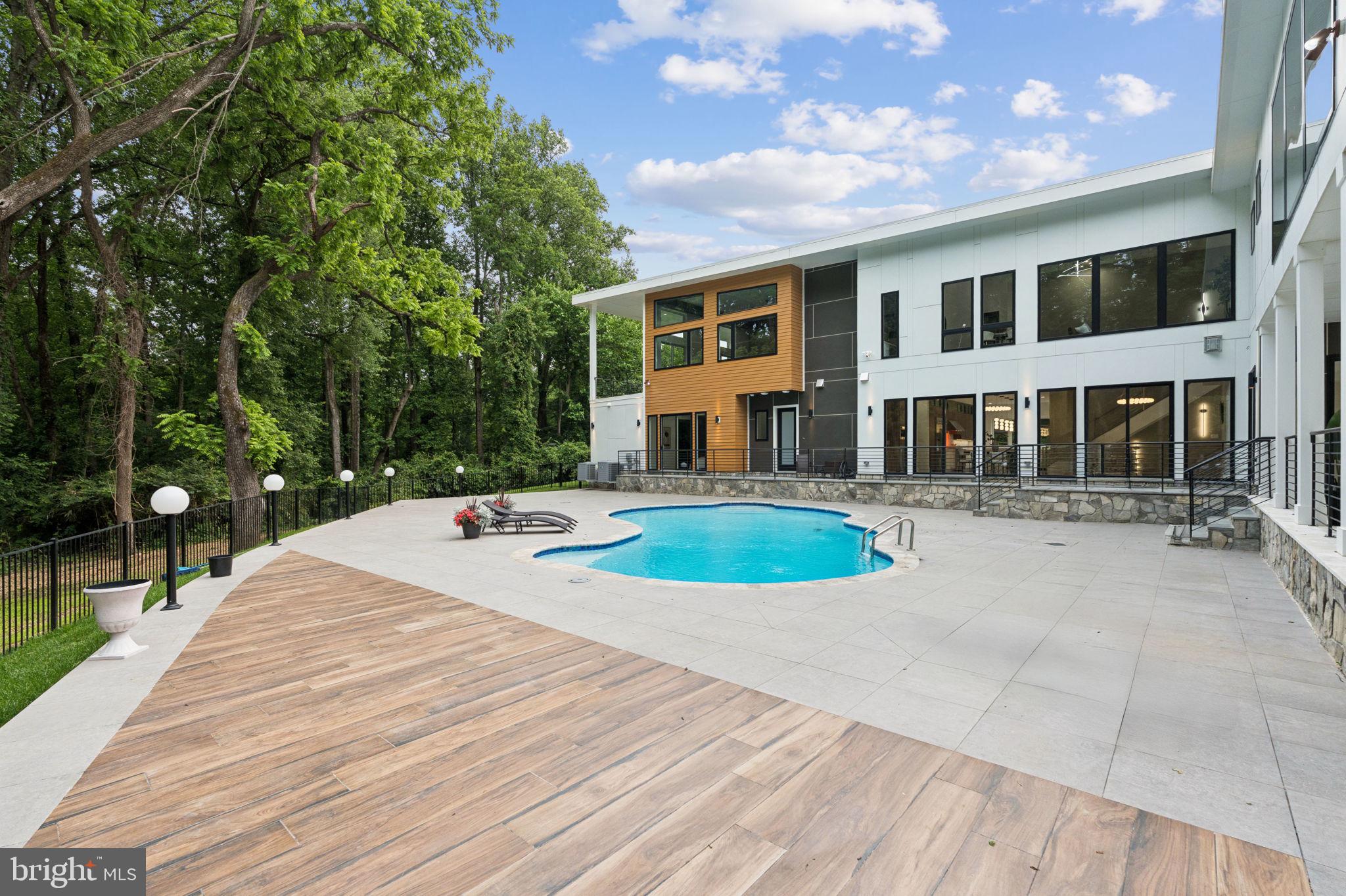 2209 HUNTER MILL ROAD