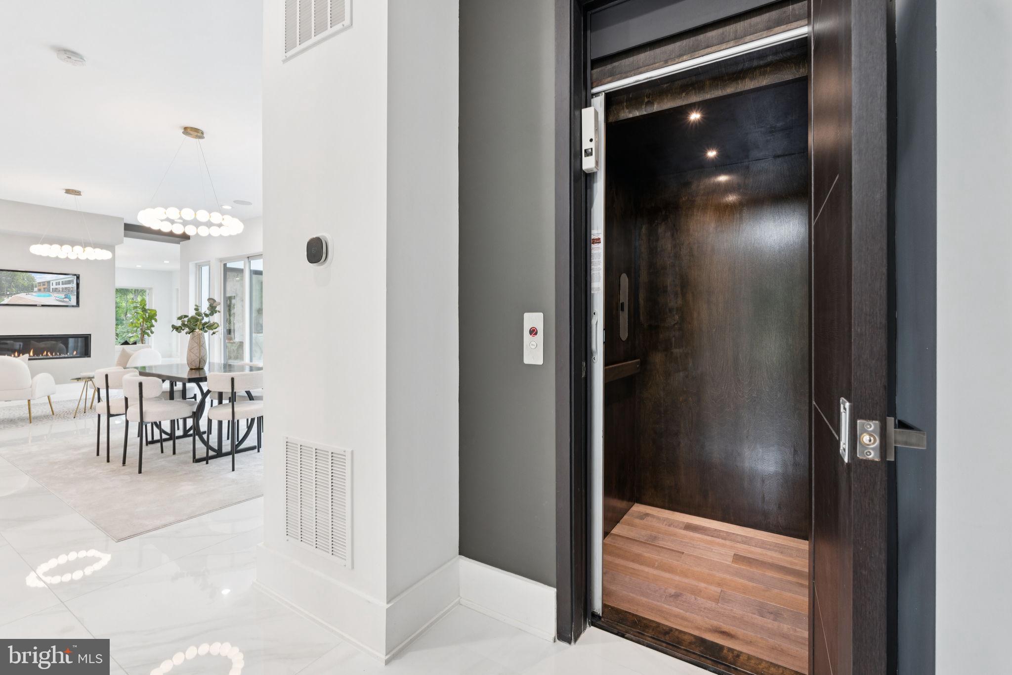 2209 HUNTER MILL ROAD