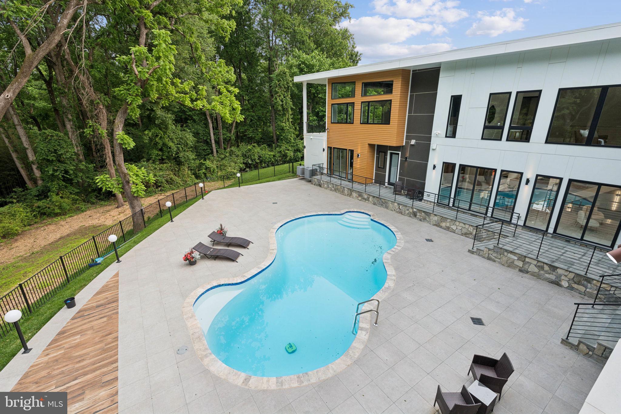 2209 HUNTER MILL ROAD