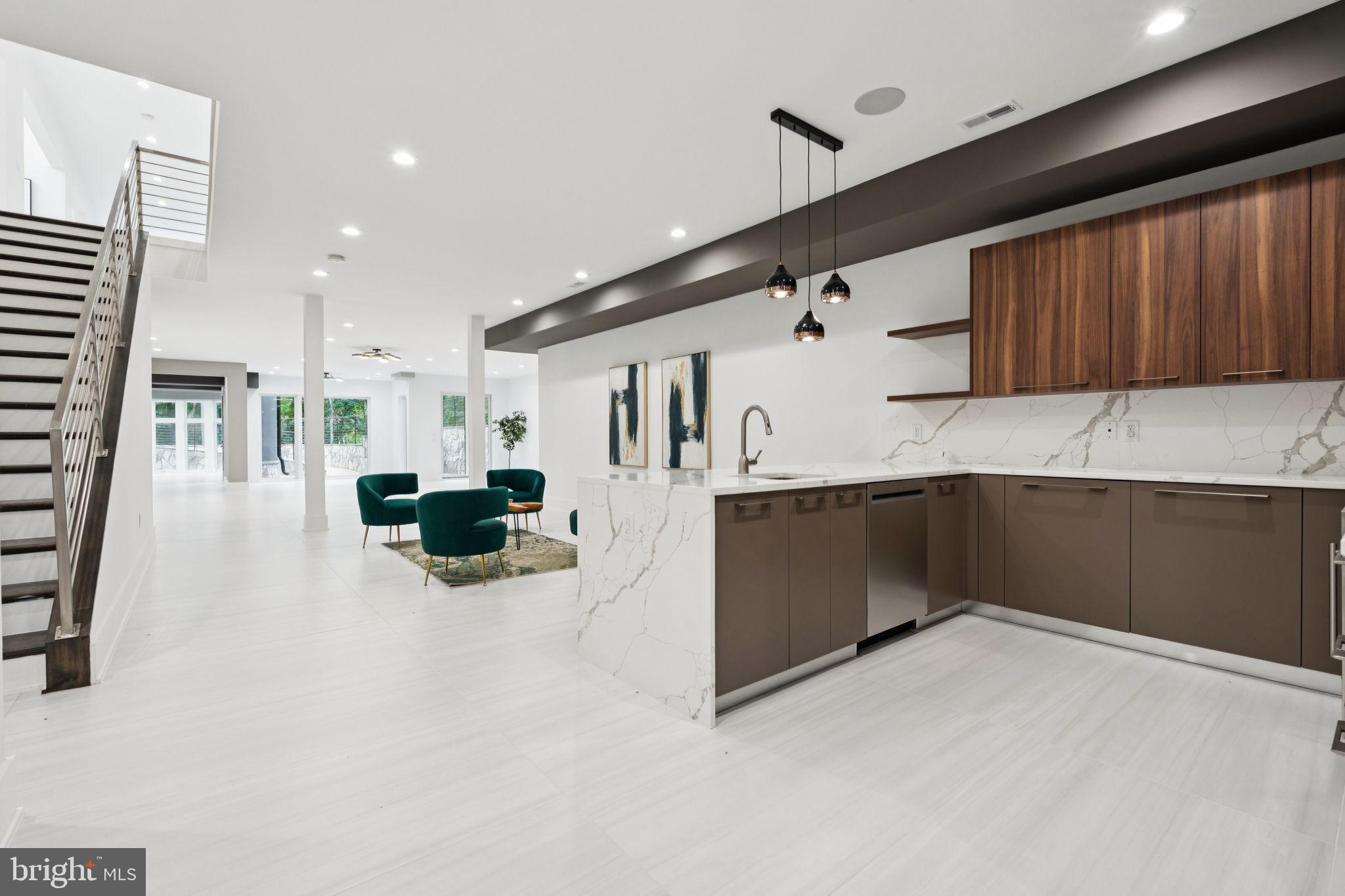 2209 HUNTER MILL ROAD