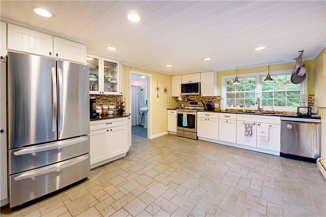 16 Ruff Stone Road