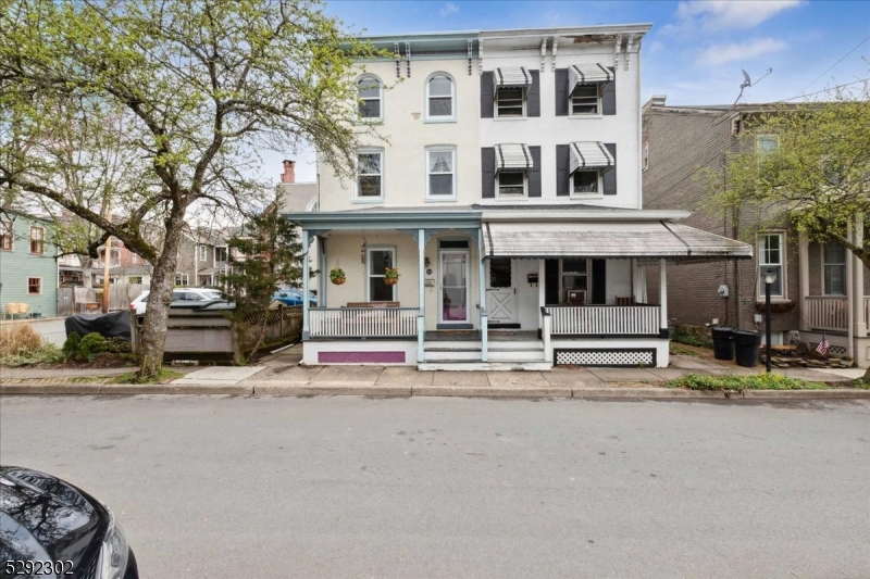 84 Clinton St