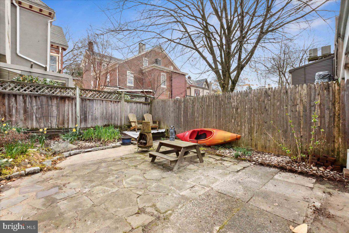 84 Clinton St