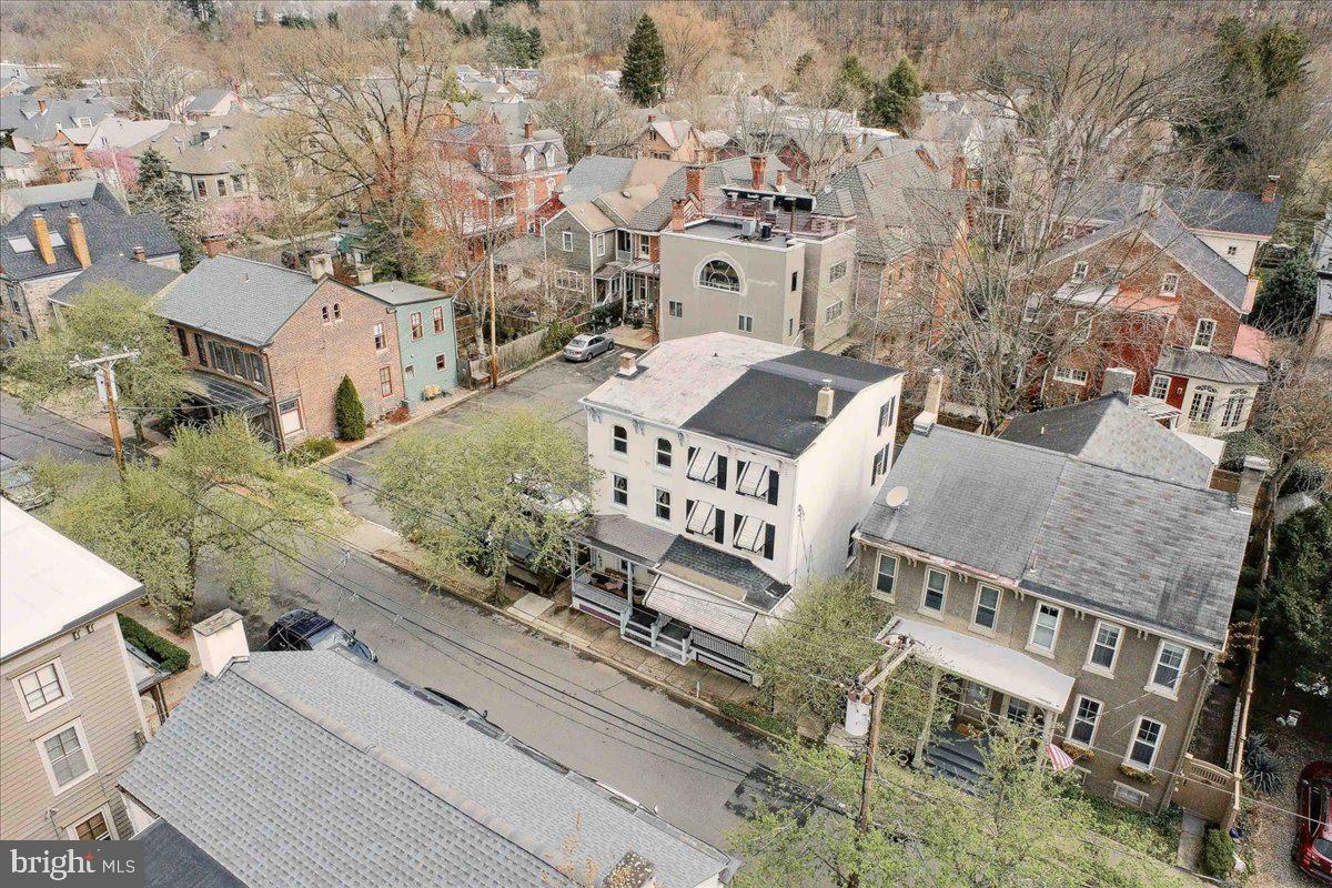 84 Clinton St