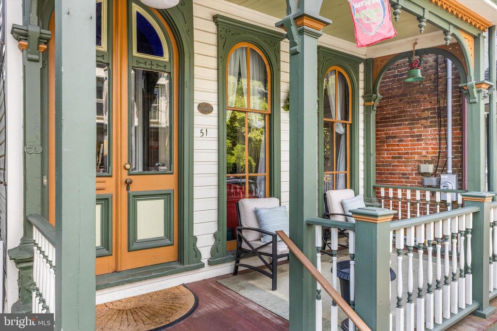 51 CORYELL ST