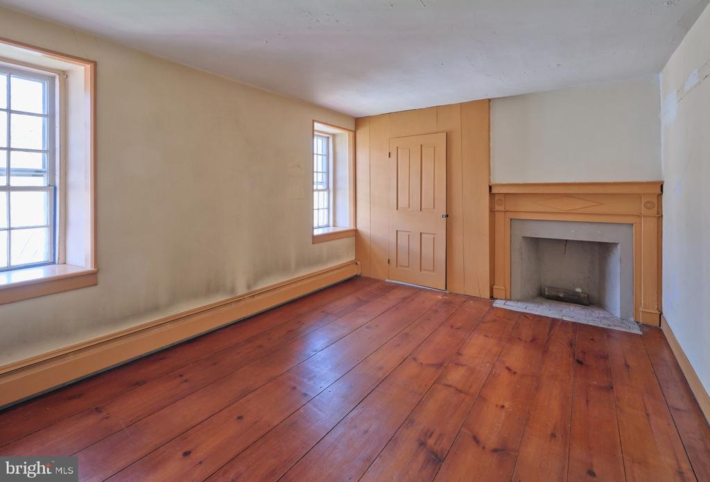 119 RAVEN ROCK ROAD