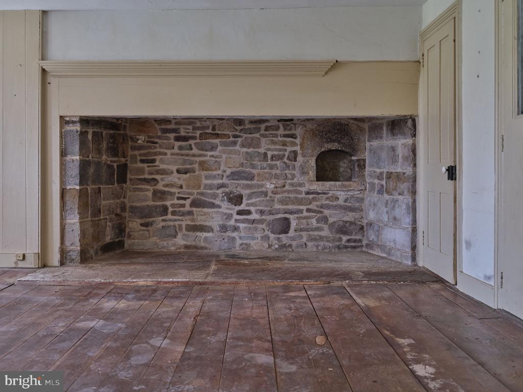 119 RAVEN ROCK ROAD
