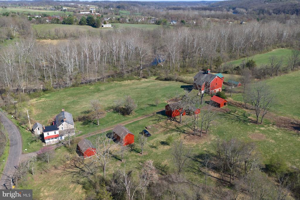 119 RAVEN ROCK ROAD
