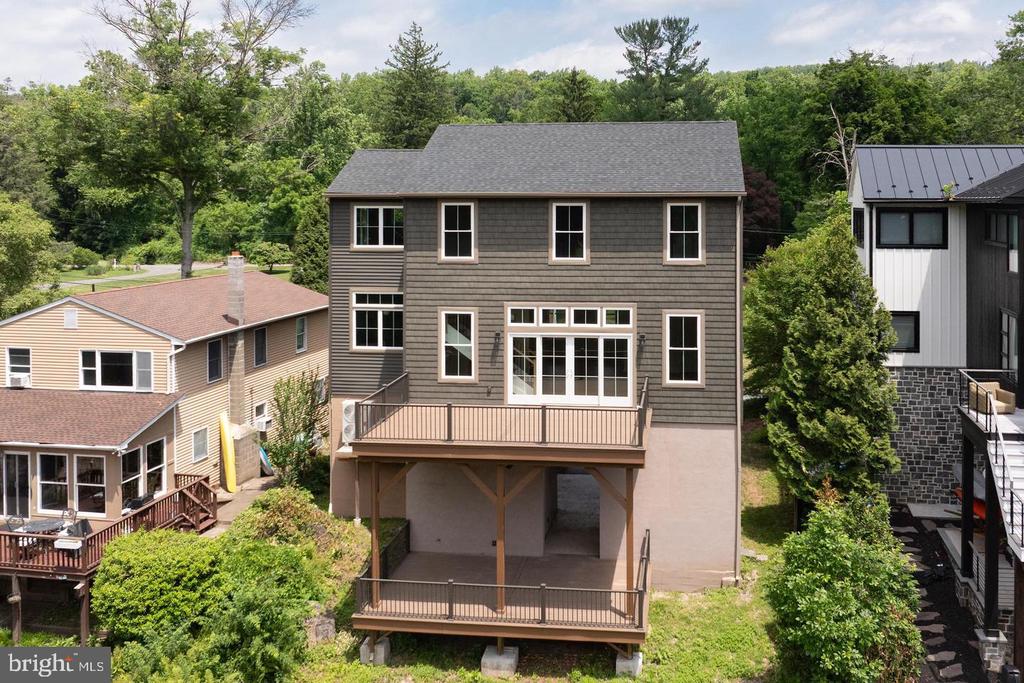 159 BYRAM LANE
