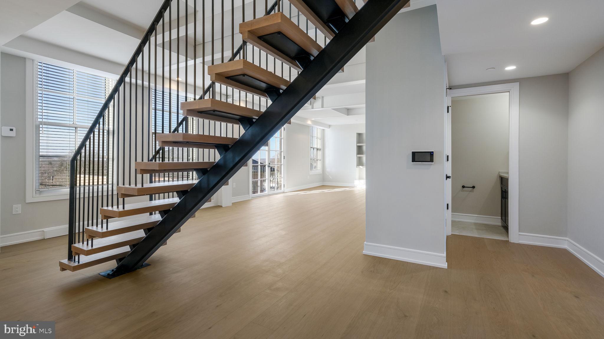 50 N MAIN ST #3RD FLOOR, CENTER Unit: 3RD FLOOR, CENTER,
