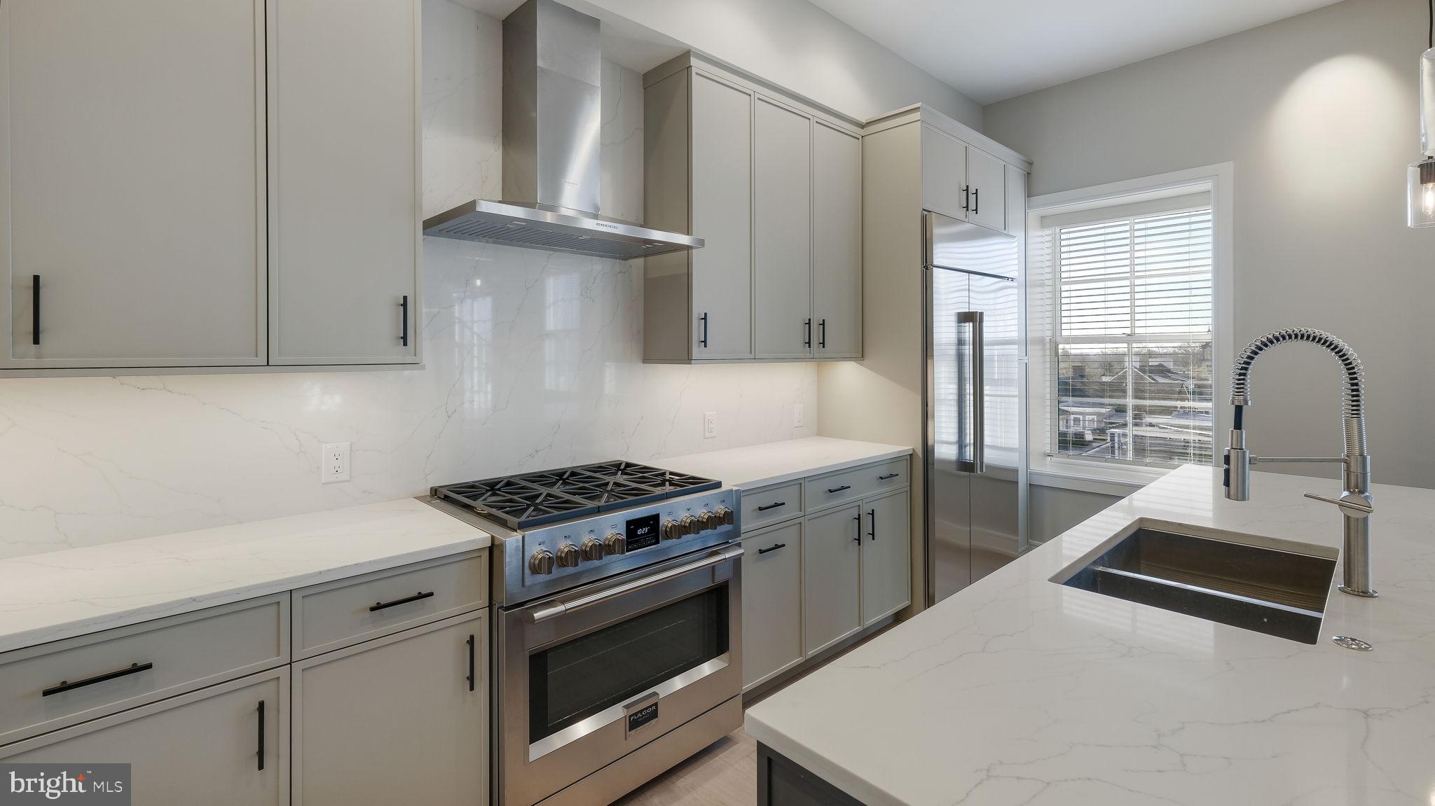 50 N MAIN ST #3RD FLOOR, CENTER Unit: 3RD FLOOR, CENTER,