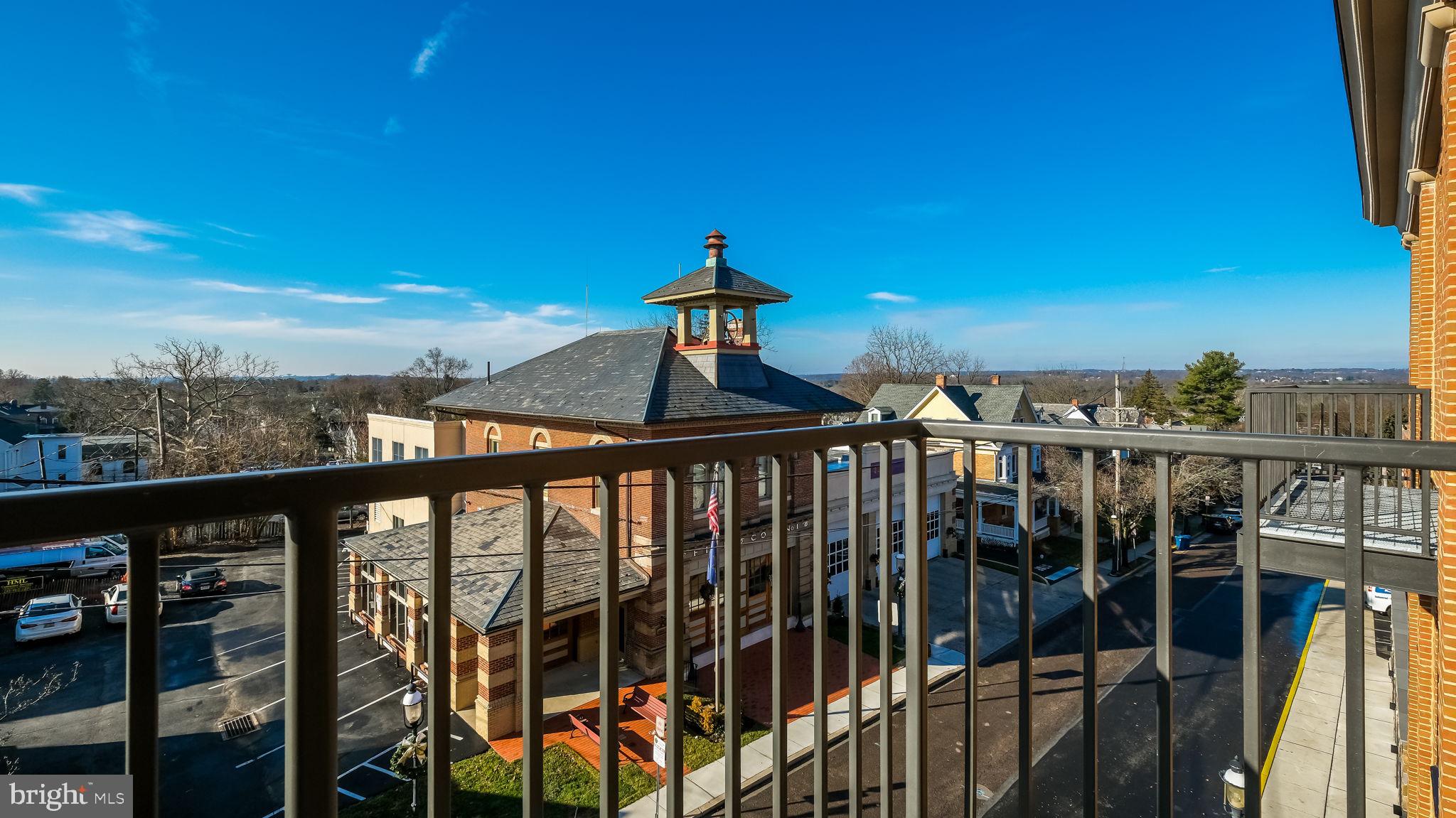 50 N MAIN ST #3RD FLOOR, CENTER Unit: 3RD FLOOR, CENTER,