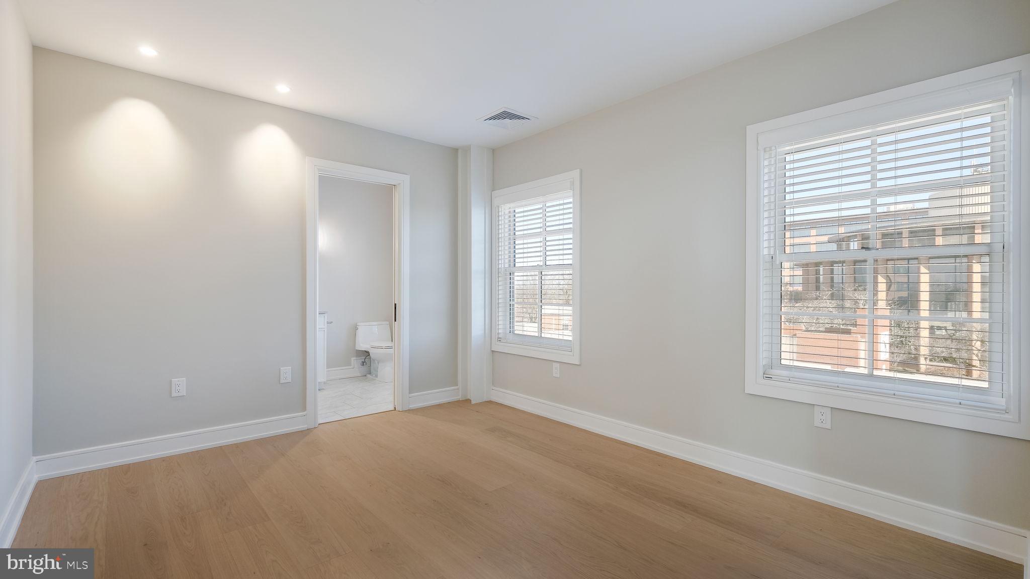 50 N MAIN ST #3RD FLOOR, CENTER Unit: 3RD FLOOR, CENTER,