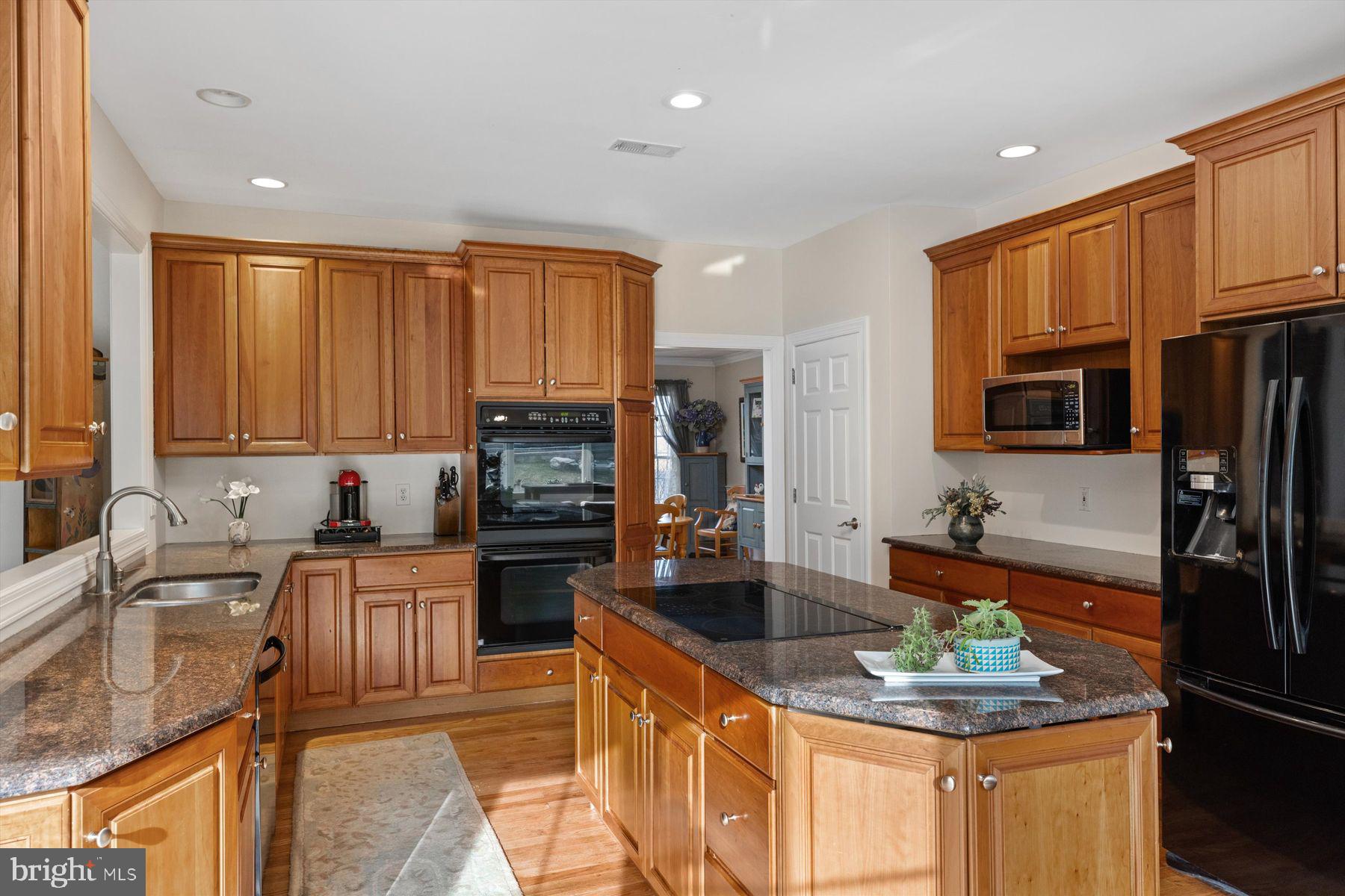 214 S Sugan Rd