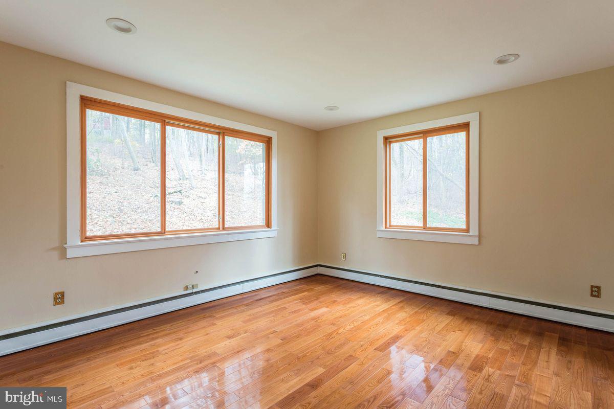 11 Solebury Mountain Rd