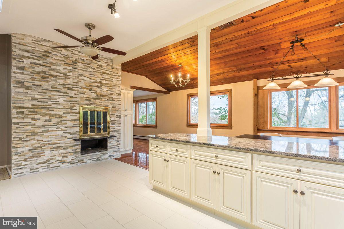 11 Solebury Mountain Rd