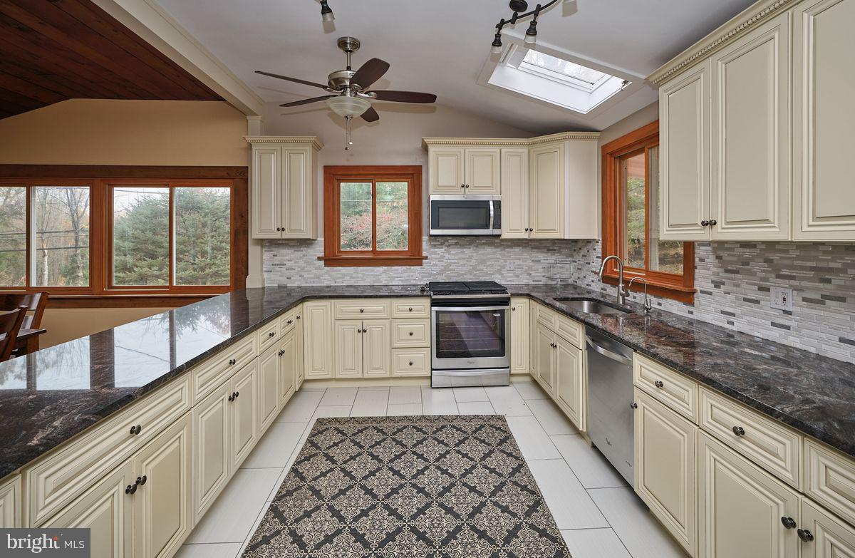 11 Solebury Mountain Rd