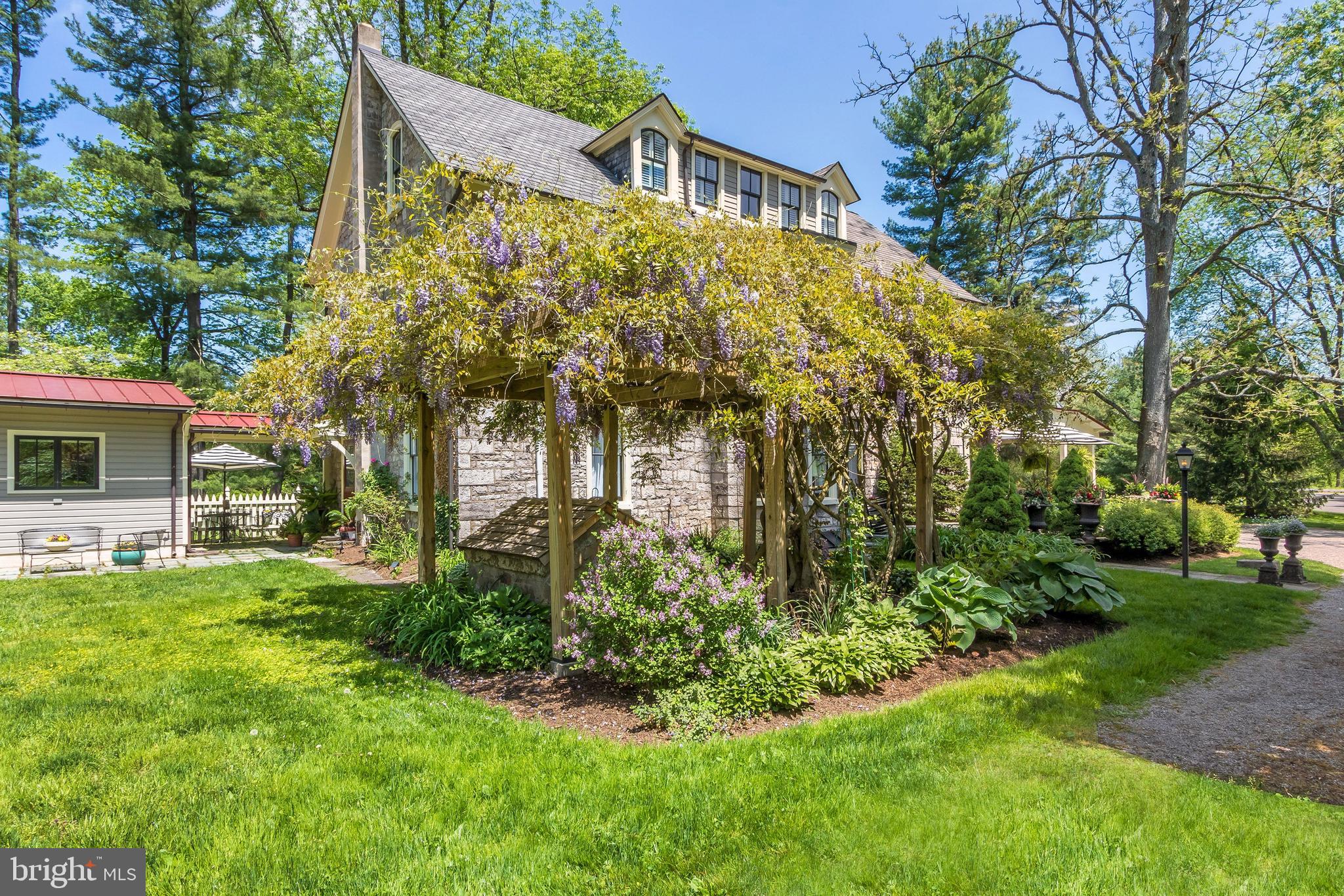 4 Old Mill Ln