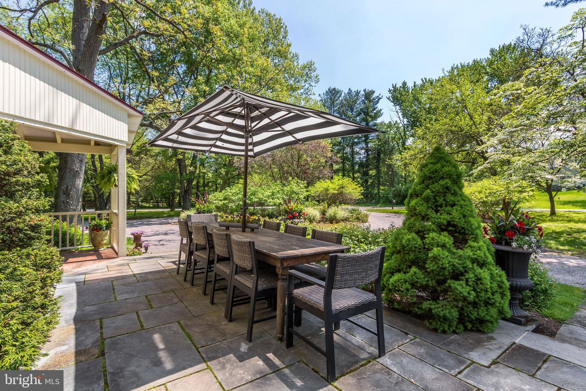 4 Old Mill Ln