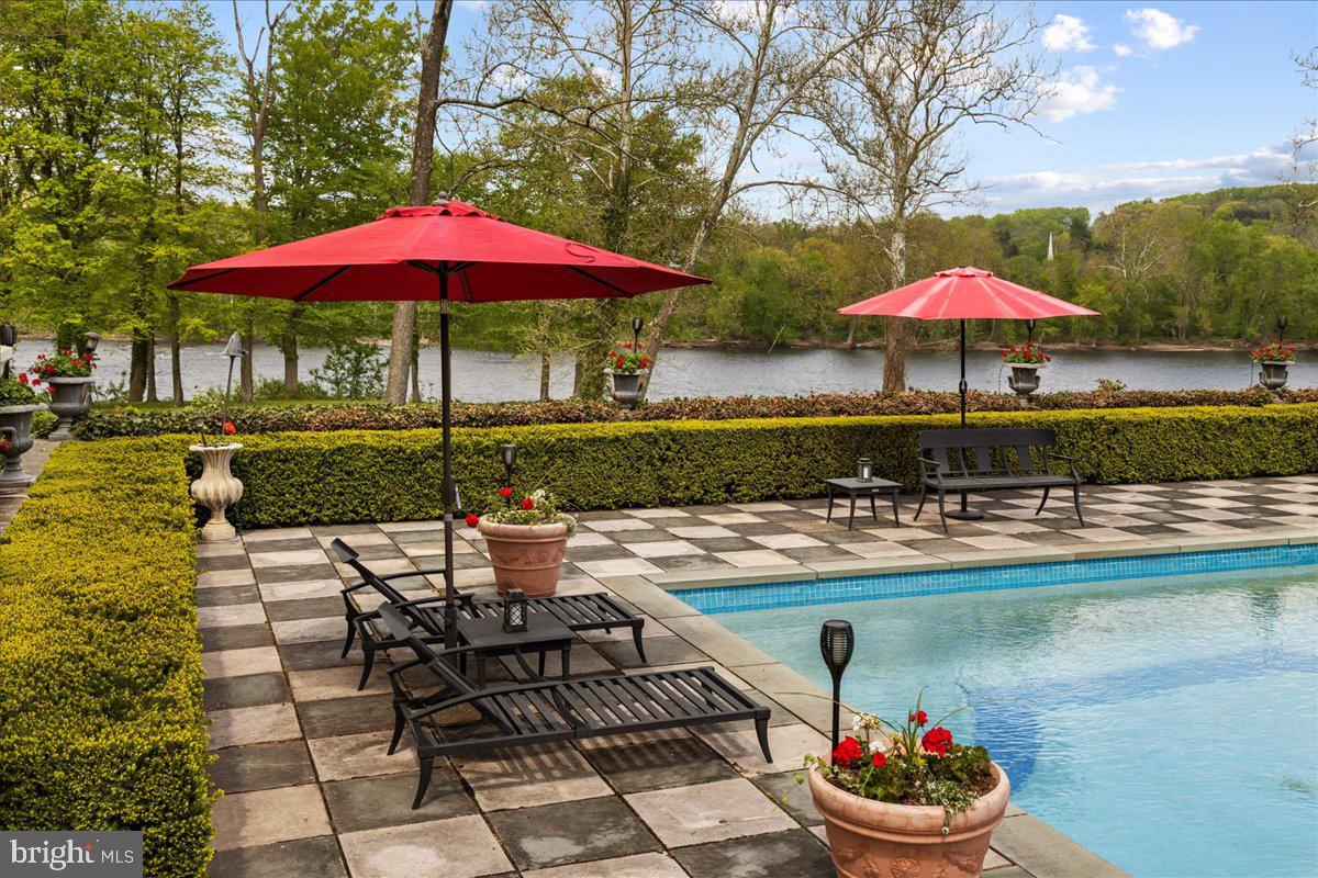 3052 River Road