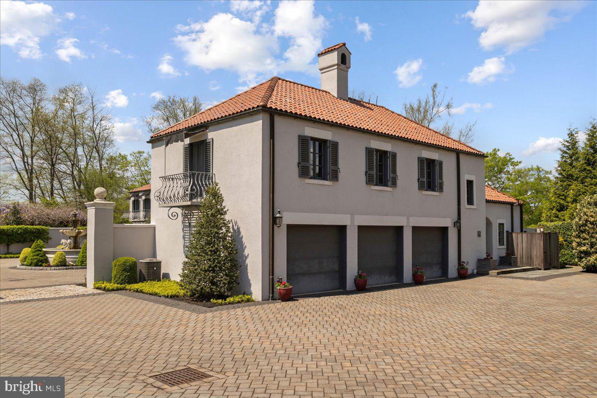 3052 River Road