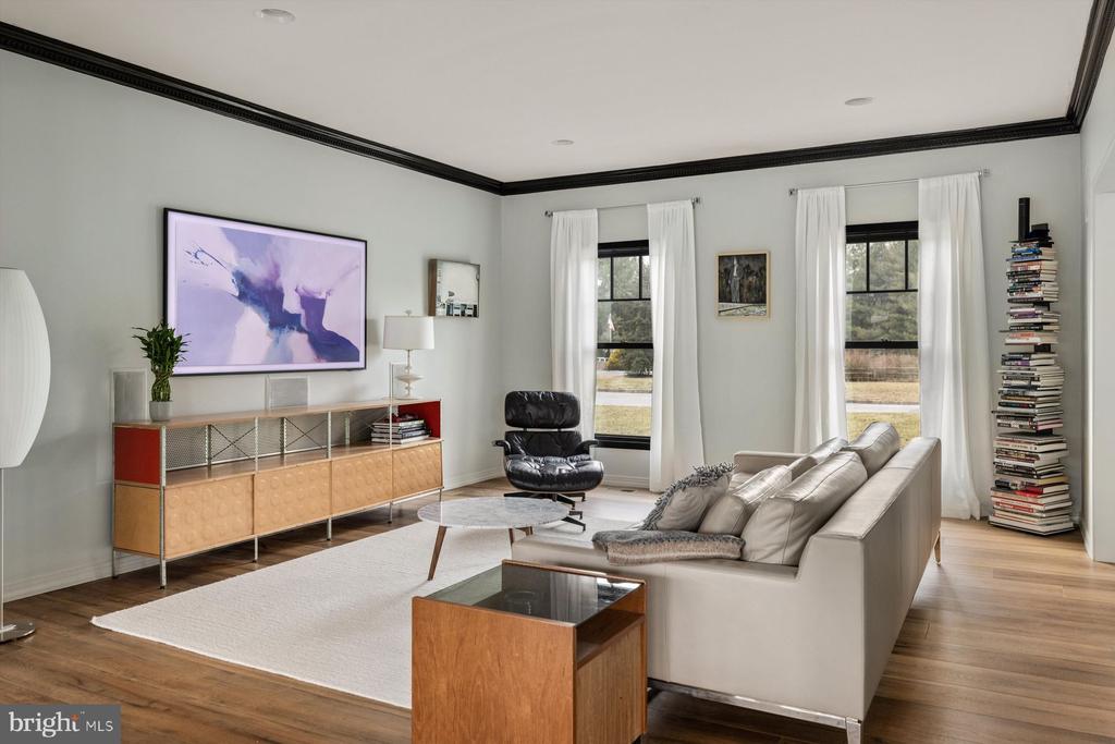 28 Towpath Way