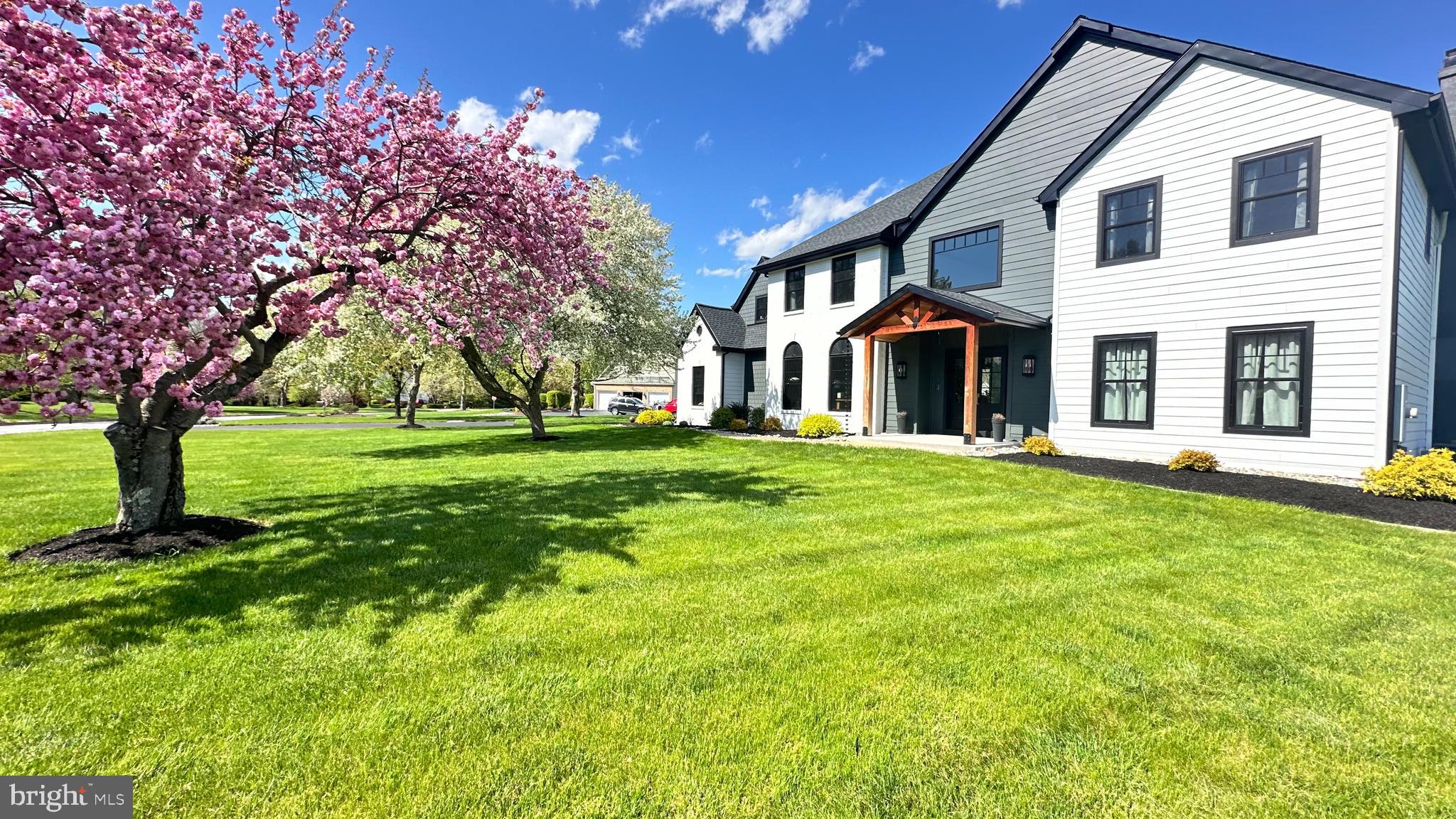 28 Towpath Way