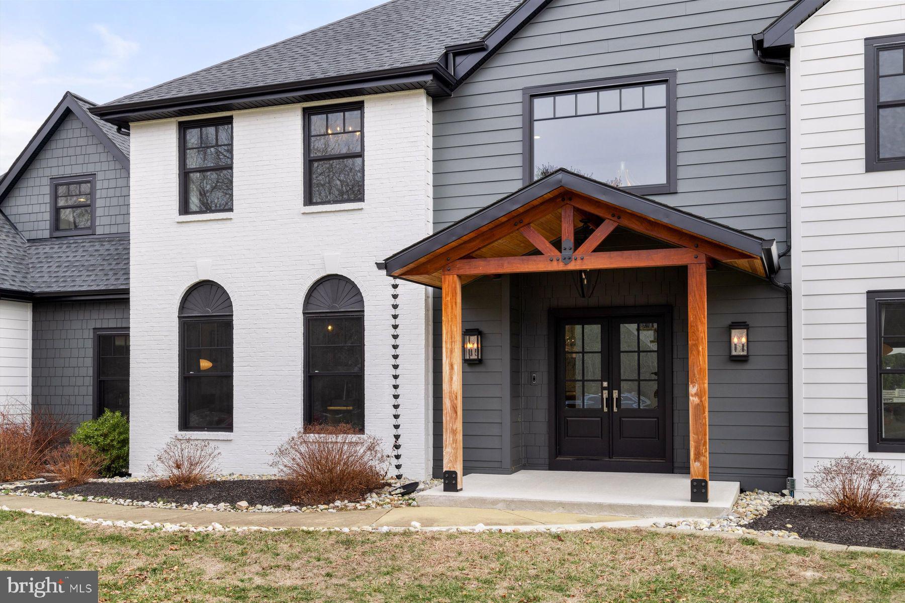 28 Towpath Way