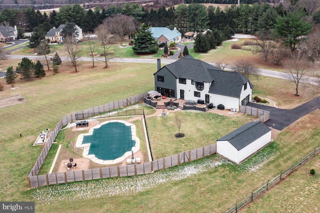 28 Towpath Way