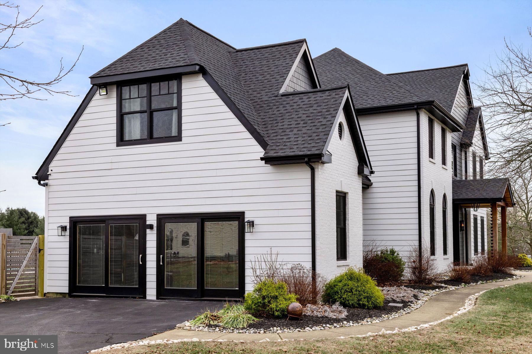 28 Towpath Way