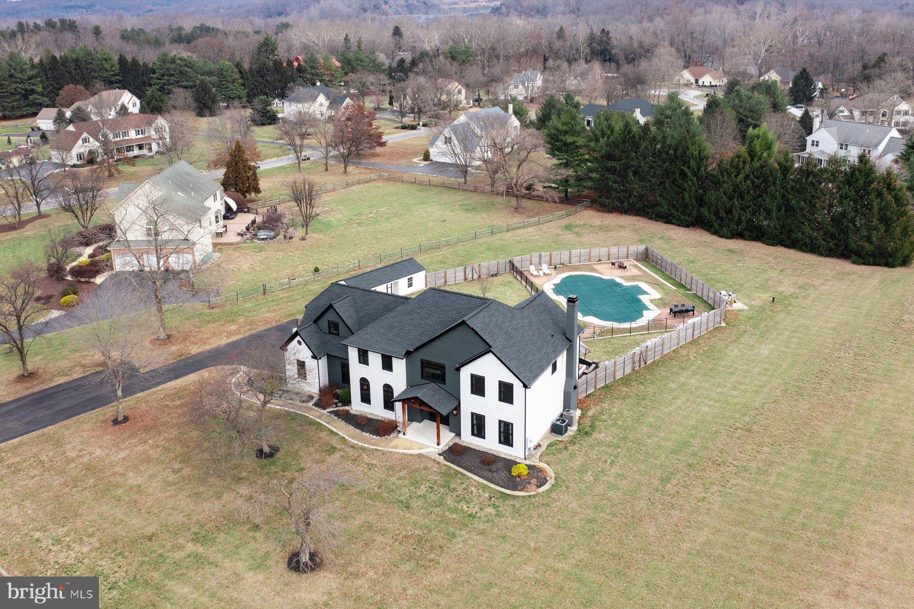 28 Towpath Way