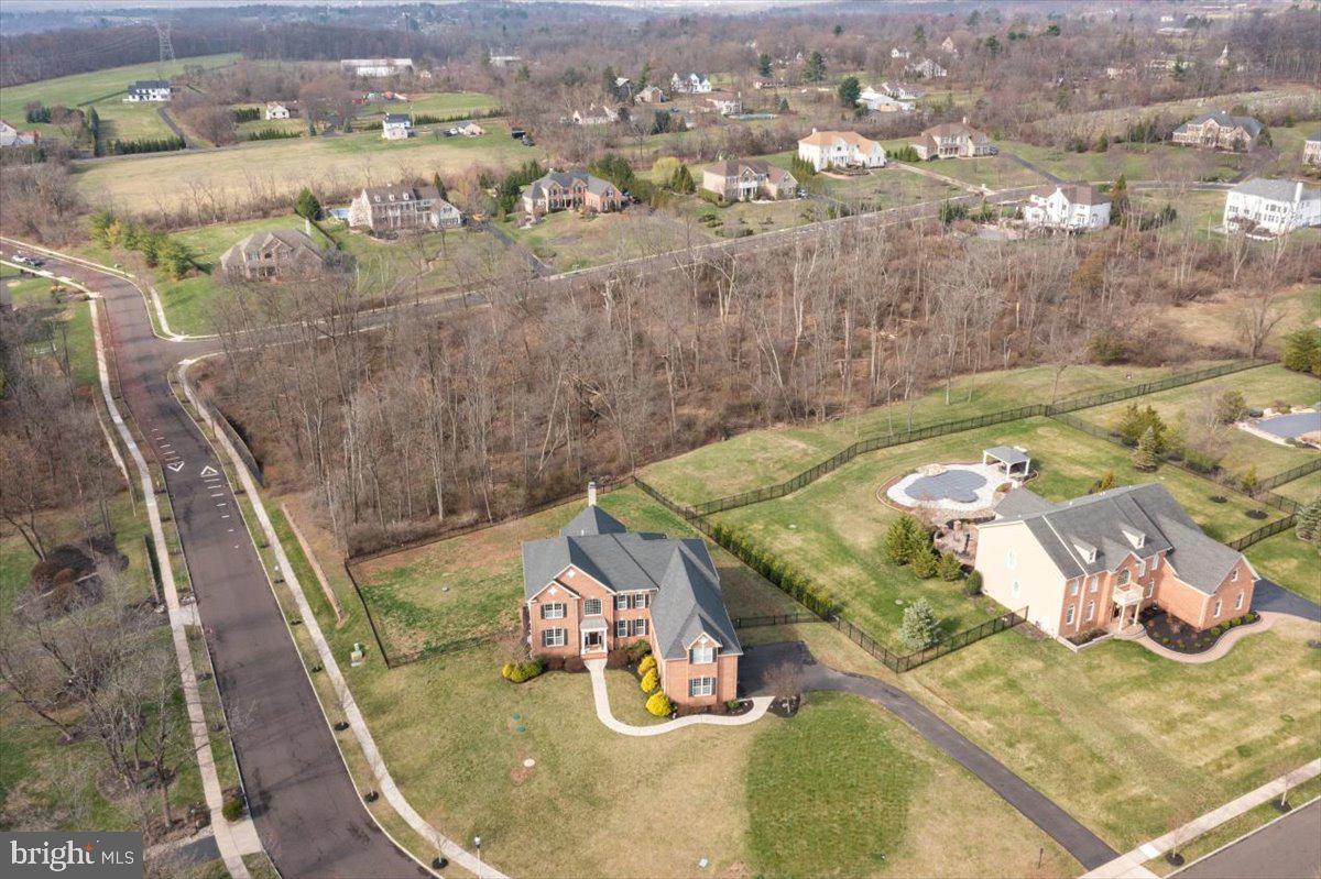 1039 Azlen Ln