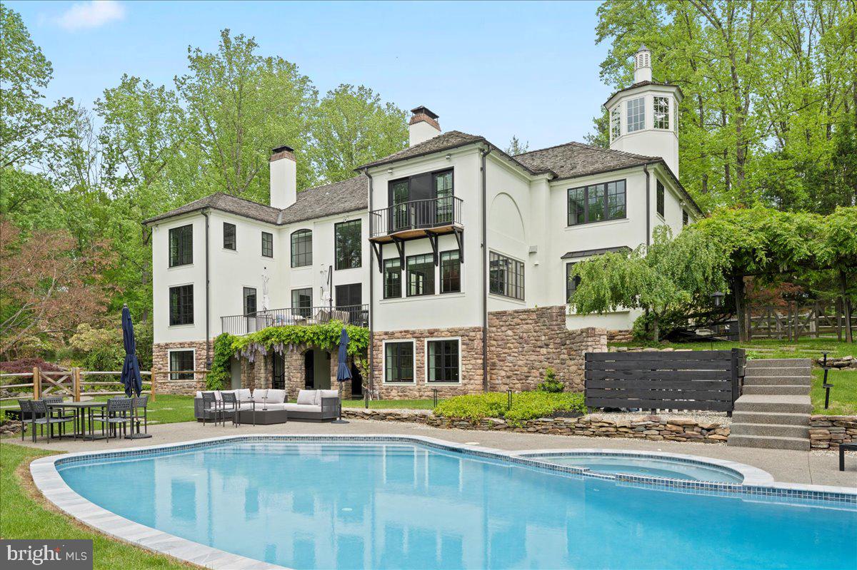 6450 Old Carversville Rd