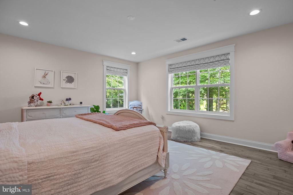 4245 MECHANICSVILLE ROAD