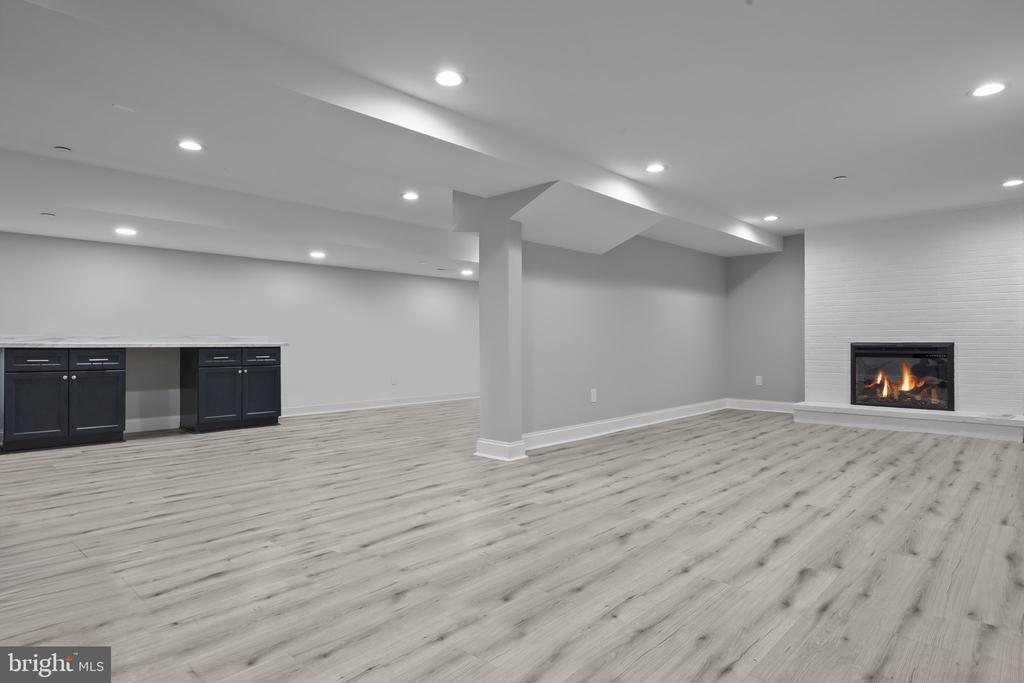 4245 MECHANICSVILLE ROAD