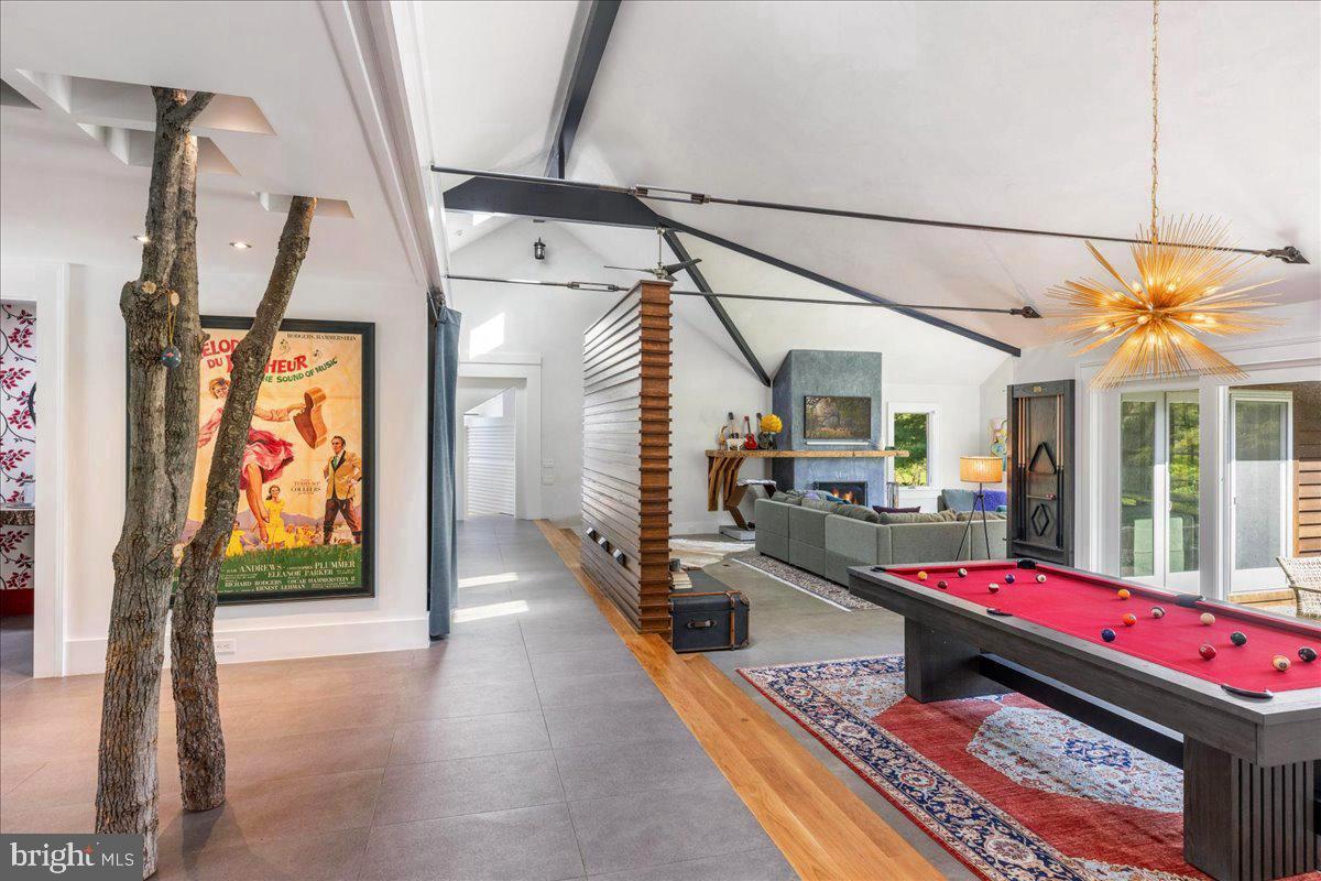 1711 SWEETBRIAR ROAD