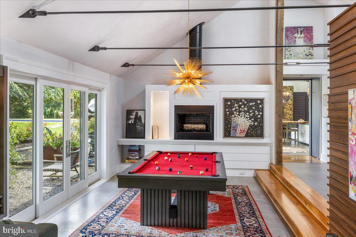 1711 SWEETBRIAR ROAD