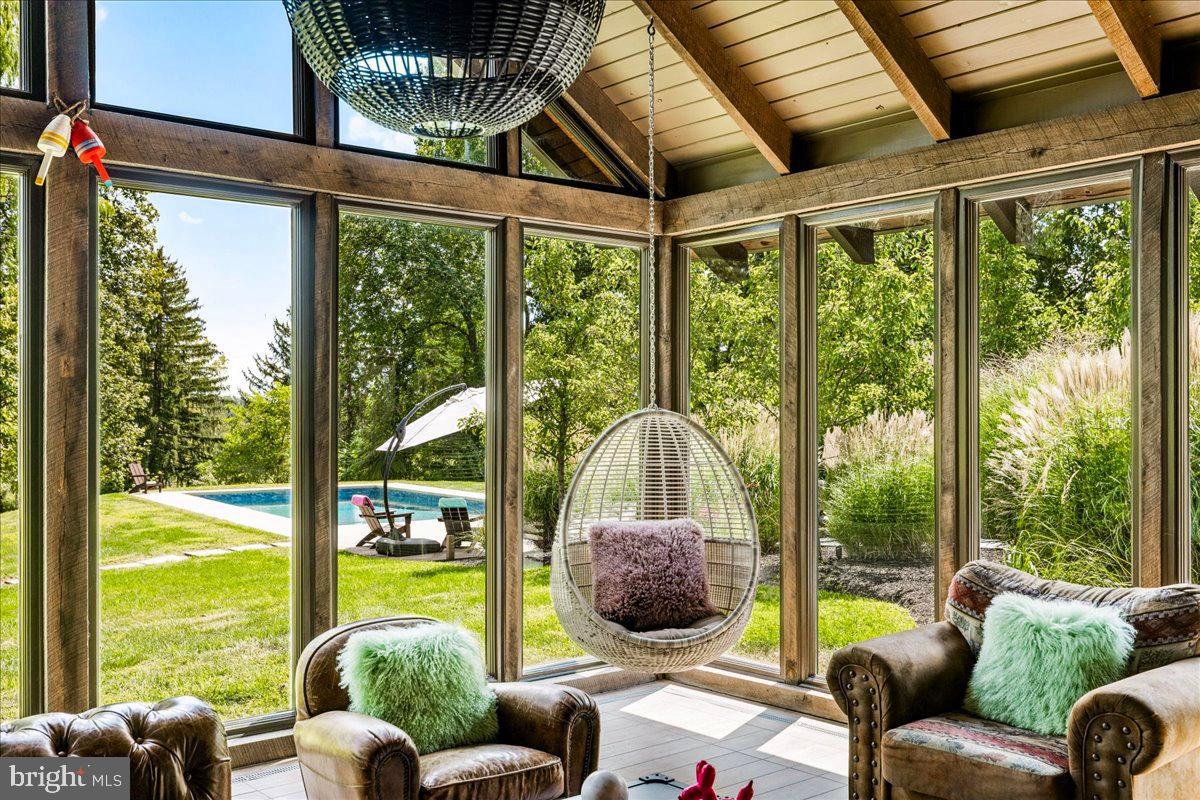 1711 SWEETBRIAR ROAD