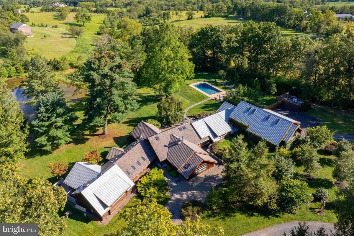 1711 SWEETBRIAR ROAD