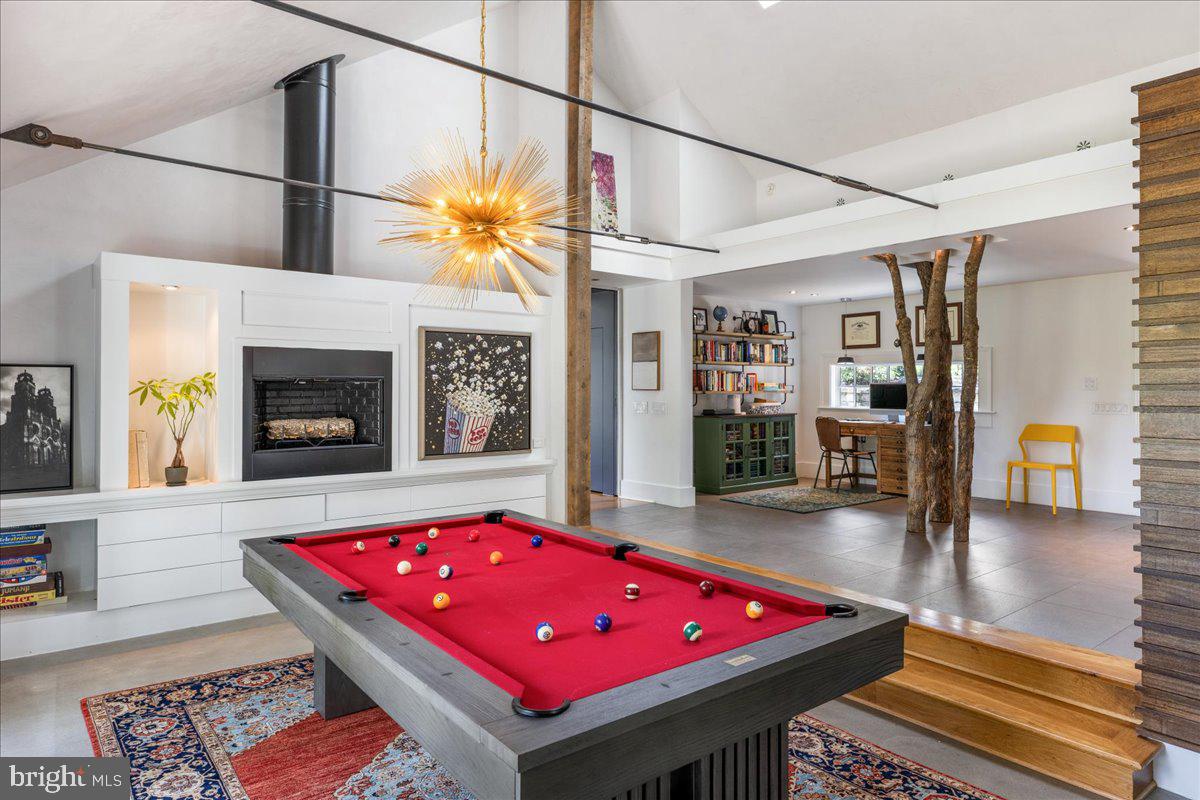 1711 SWEETBRIAR ROAD