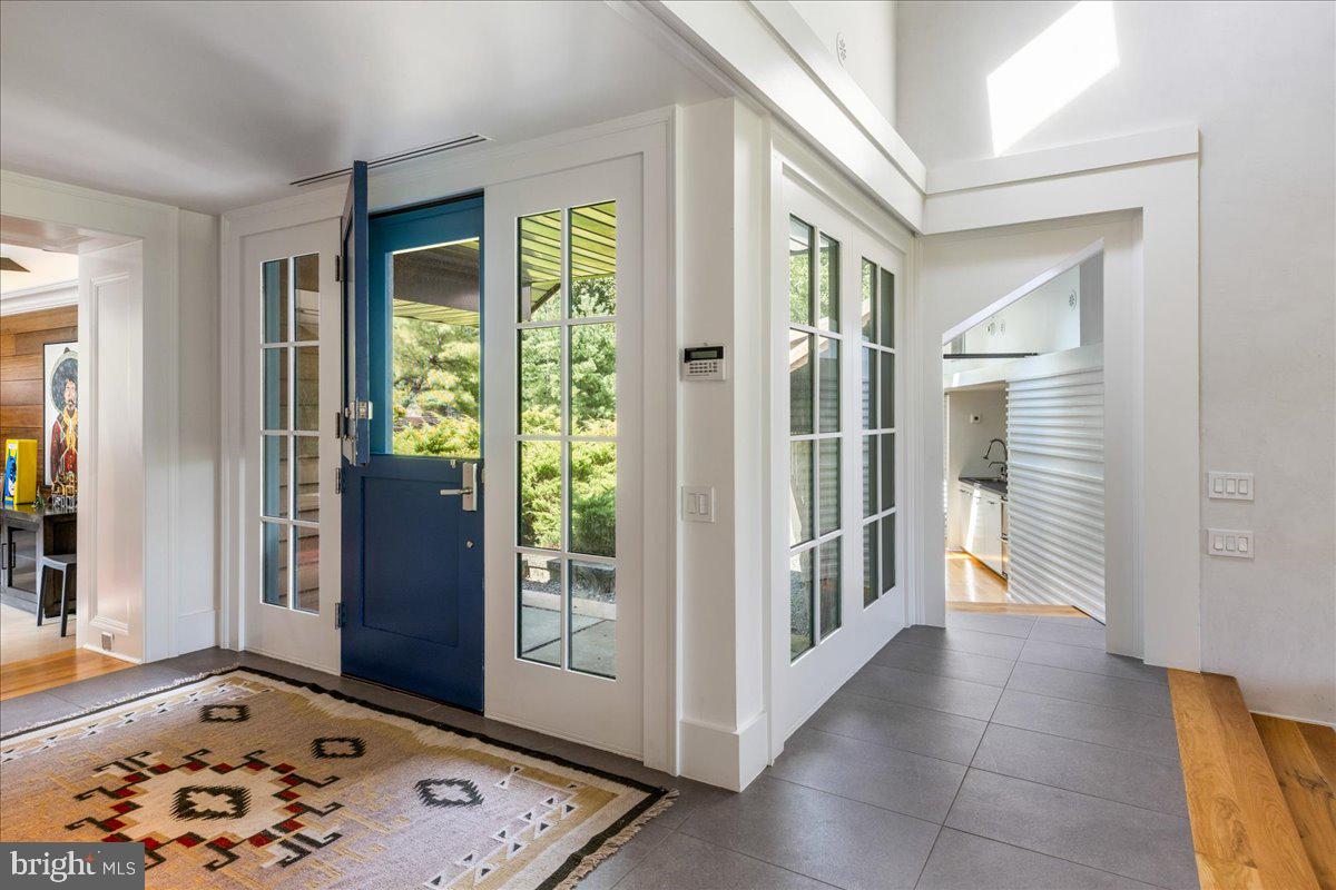 1711 SWEETBRIAR ROAD