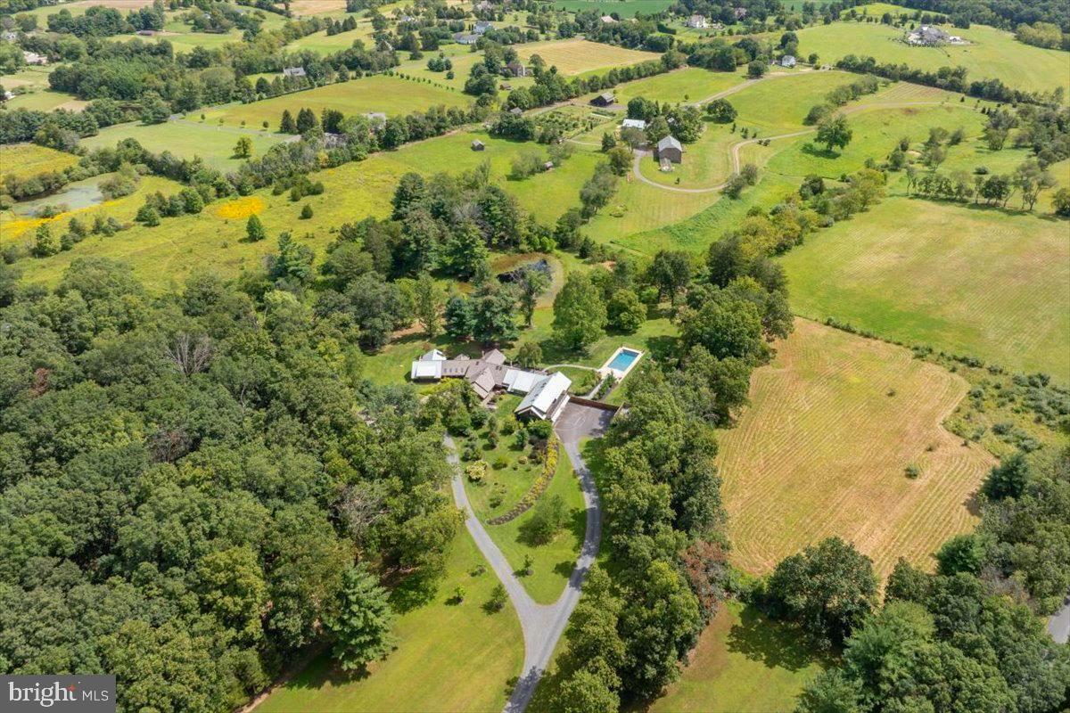 1711 SWEETBRIAR ROAD