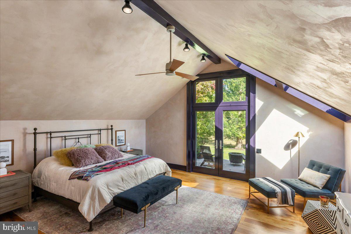 1711 SWEETBRIAR ROAD