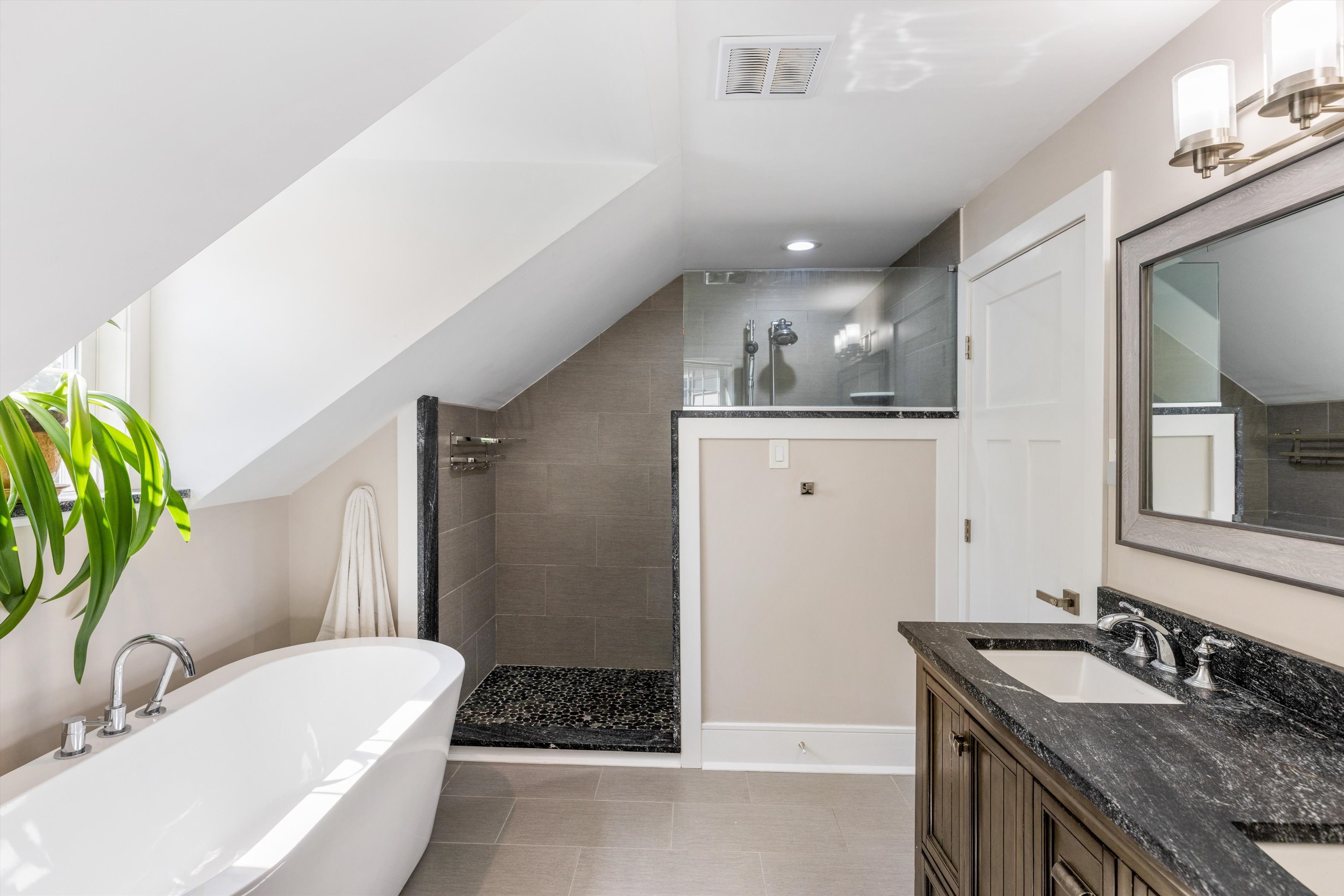 4981 New Road 