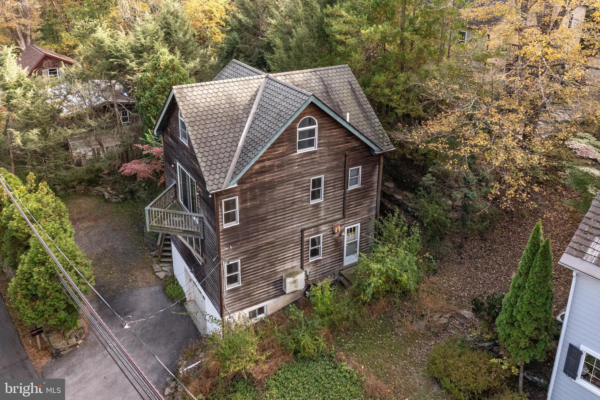 7640 TOHICKON HILL ROAD