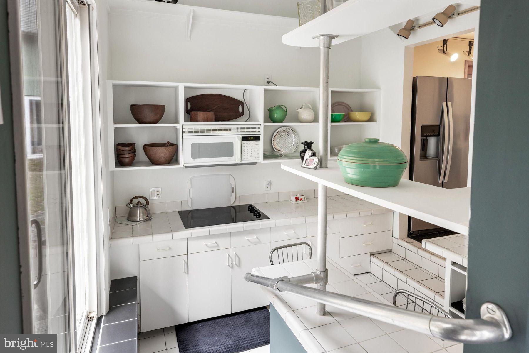 7640 TOHICKON HILL ROAD